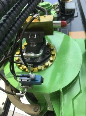Hydraulic Rotary Piling Rig Machine 1200mm đường kính 24t vận chuyển thuận tiện.