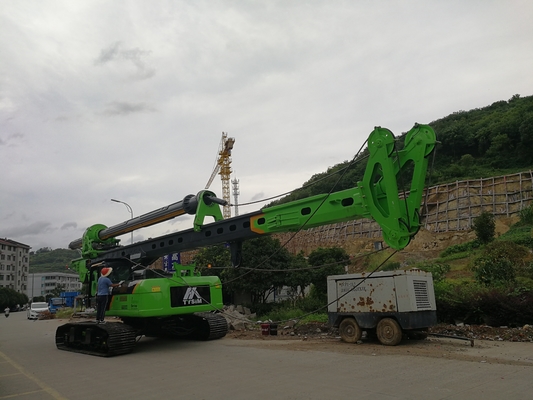 Máy khoan lỗ quay 220kN.M KR220C 66t Độ sâu khoan 64 / 51m 35 Mpa Máy khoan quay