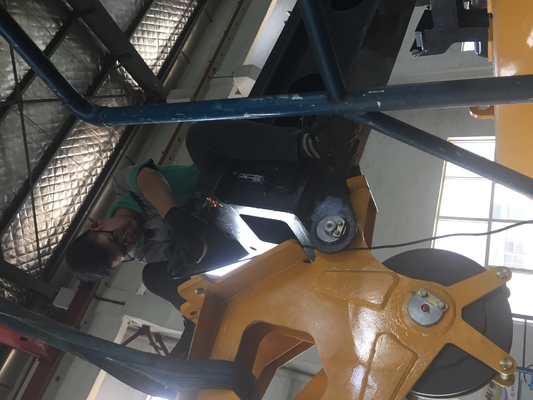 KR60A Máy đóng cọc quay Máy khoan lõi bê tông / Máy khoan hầm 65 KN