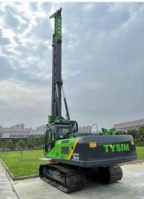 CAT Chassis Hydraulic Rotary Drilling Rig KR150C Với 7-26 Rpm Tốc độ quay
