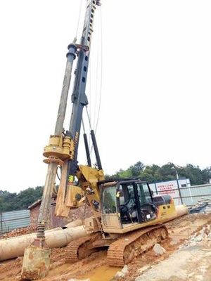 Máy khoan Borewell với phụ kiện khoan 318D cho xây dựng đường sắt Max.
