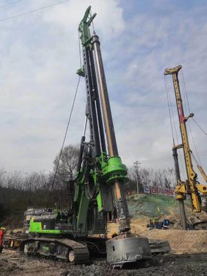 3.2km / H Mô-men xoắn 320kN.m 54m Giàn đóng cọc thủy lực KR300D Max.