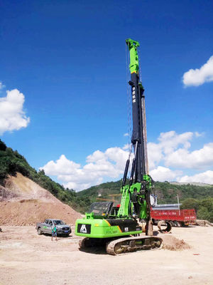 Độ sâu khoan tối đa 68m Thiết bị đóng cọc, Máy khoan lỗ khoan 5 ~ 26 vòng / phút Tốc độ quay KR220C